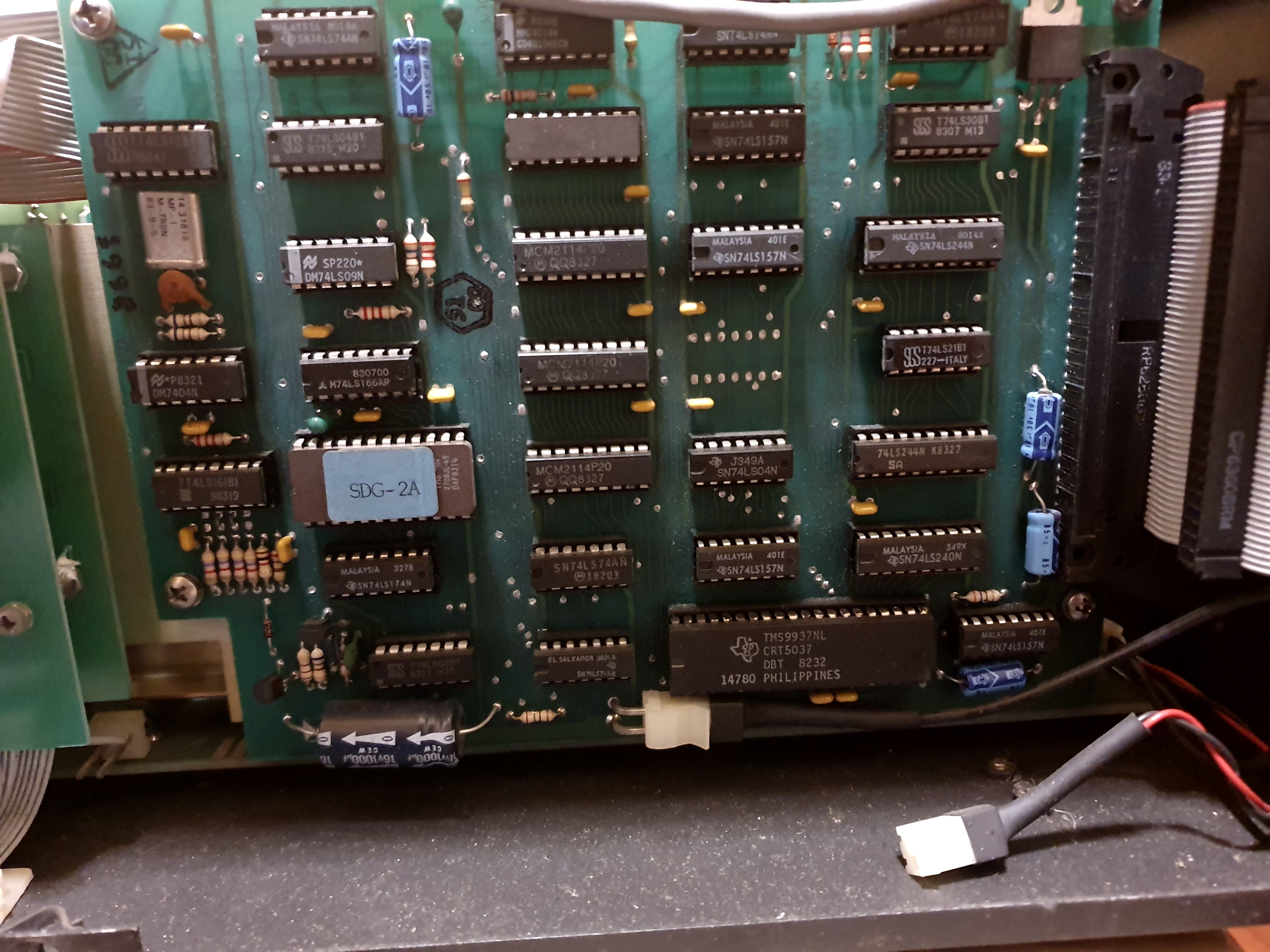 ECS-200